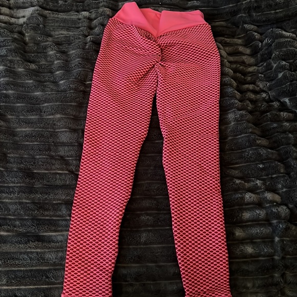 Booty lifting workout leggings - Picture 2 of 3